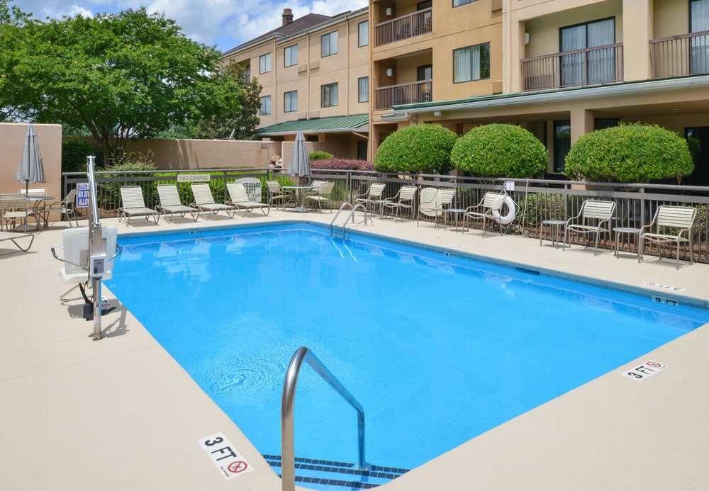 Courtyard By Marriott Columbia Northeast/Fort Jackson Area Екстер'єр фото