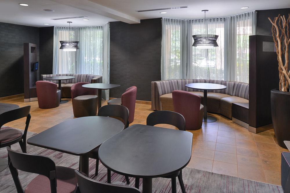 Courtyard By Marriott Columbia Northeast/Fort Jackson Area Екстер'єр фото