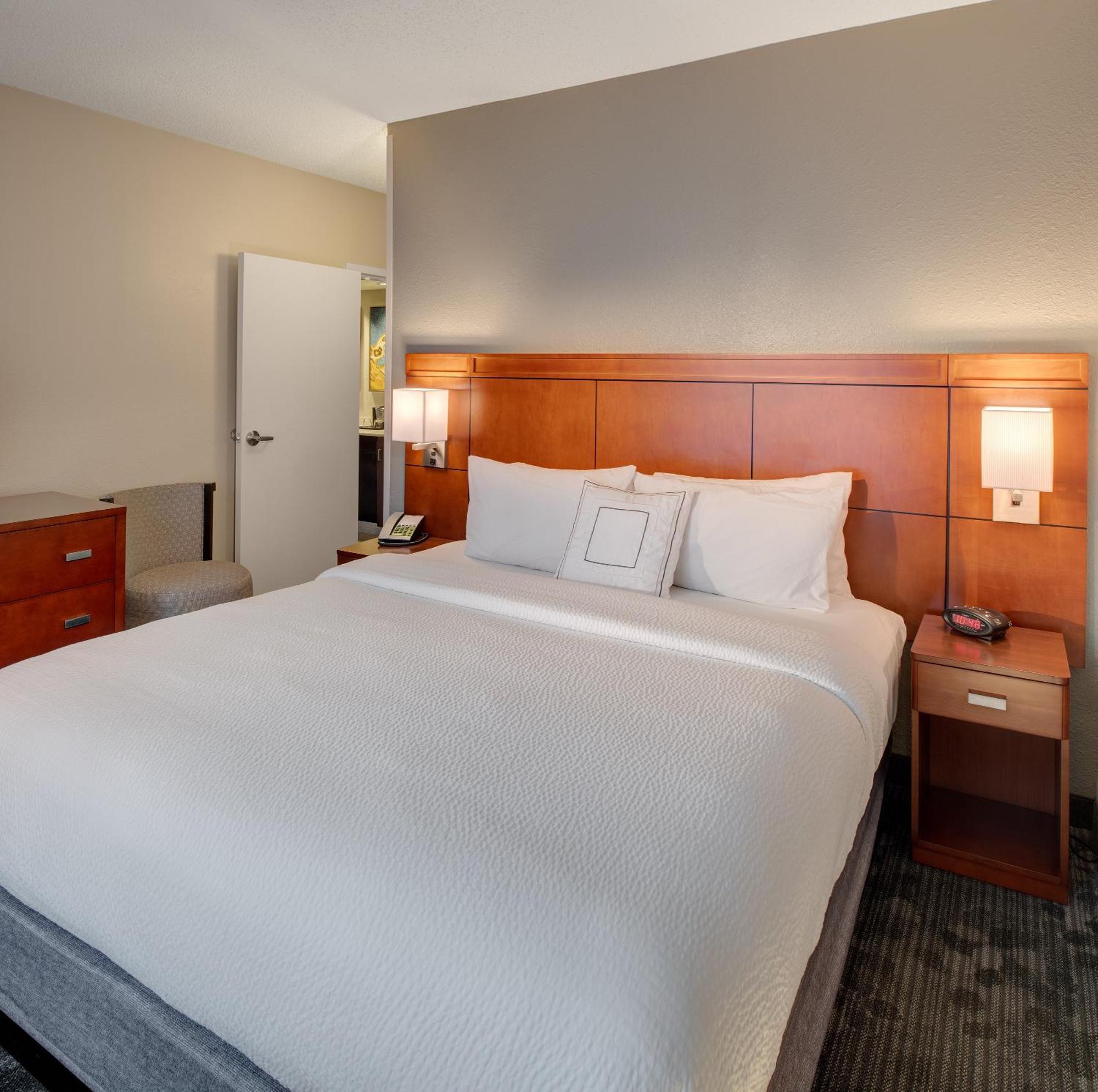 Courtyard By Marriott Columbia Northeast/Fort Jackson Area Екстер'єр фото