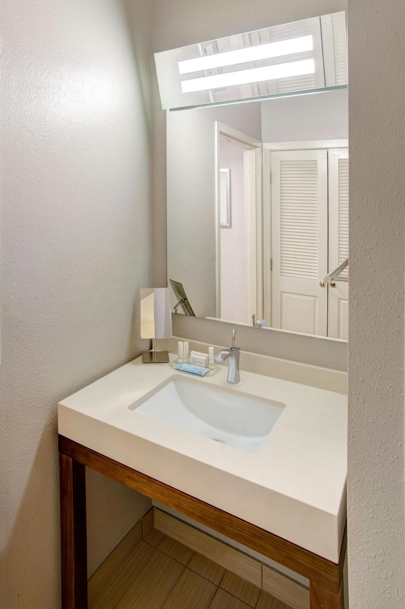 Courtyard By Marriott Columbia Northeast/Fort Jackson Area Екстер'єр фото