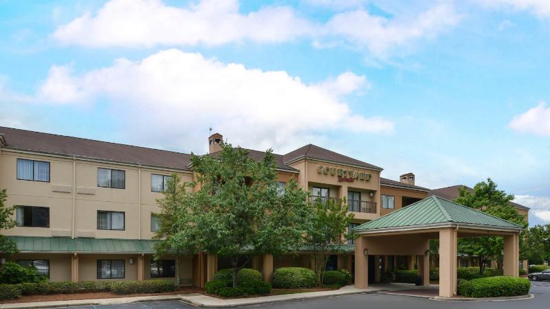Courtyard By Marriott Columbia Northeast/Fort Jackson Area Екстер'єр фото